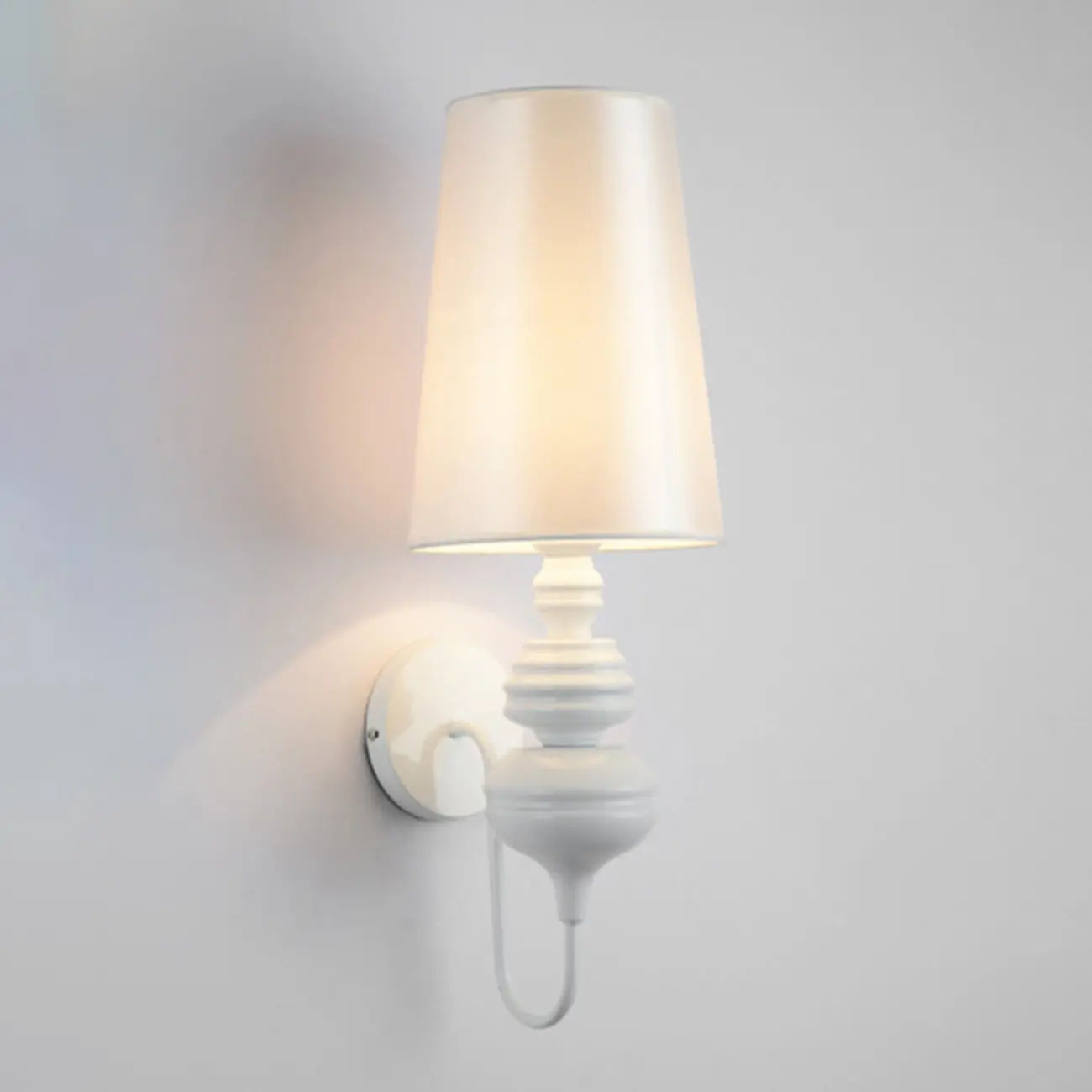 Modern Metal Cylinder Shade Wall Sconce Image - 5 | homeyfad