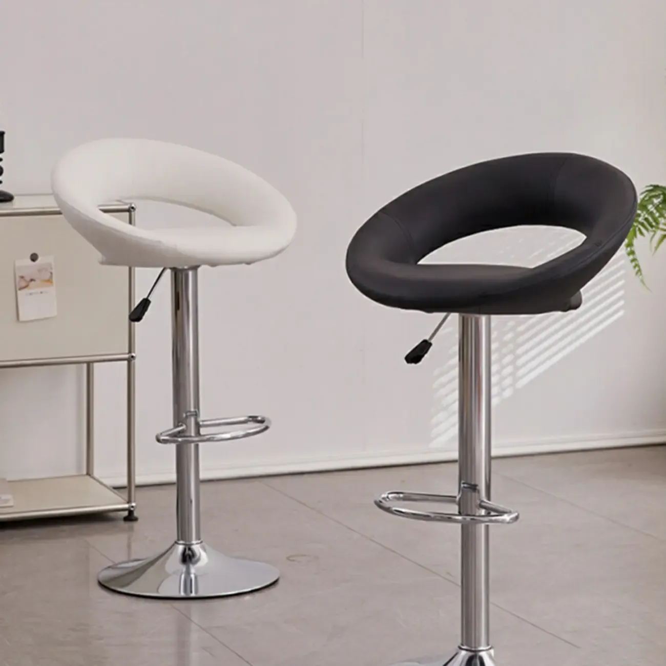 Glam Leather Swivel Adjustable Bar Stools with Cushions for Home Image - 5