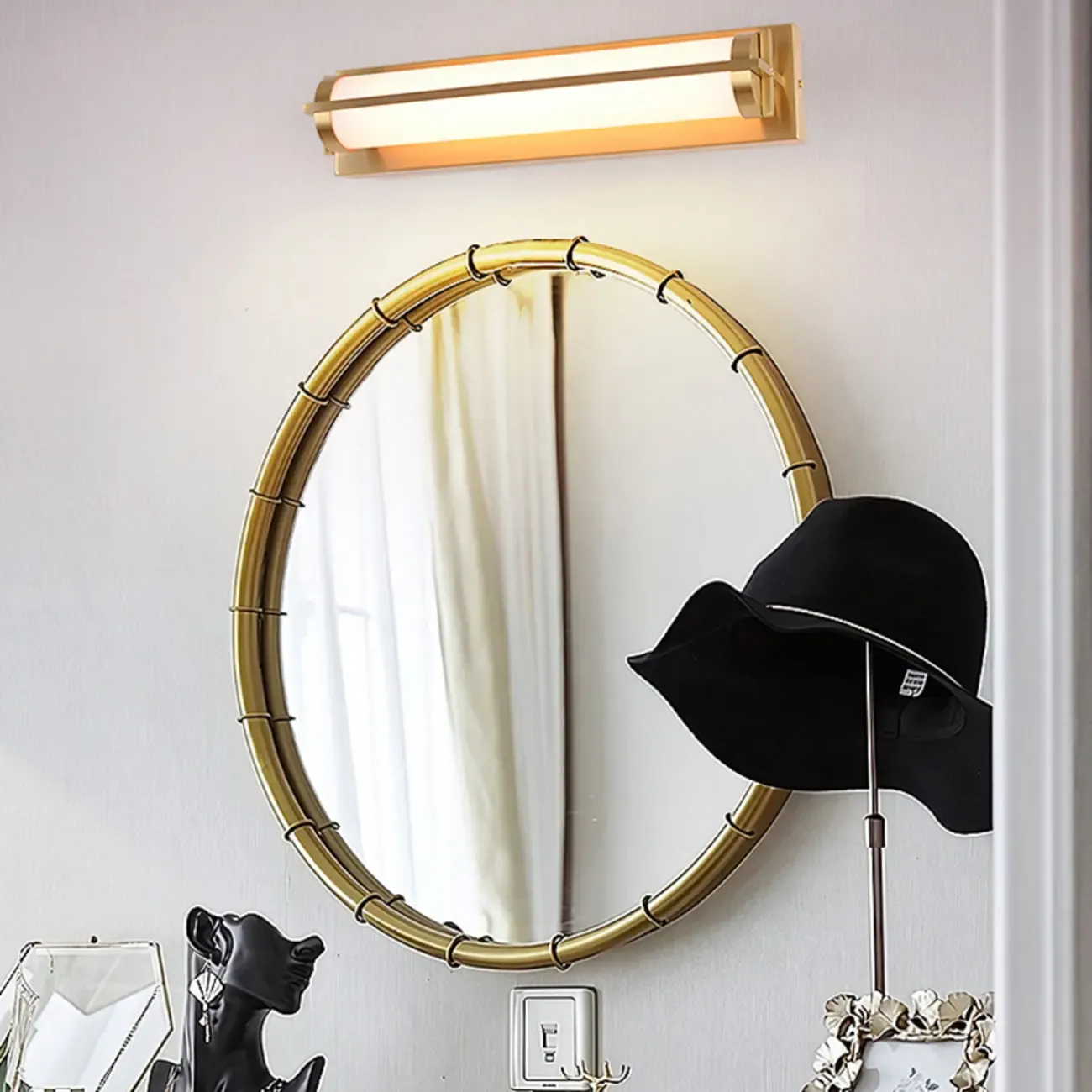 Straight Modern Gold Vanity Light with Warm LED for Bathroom