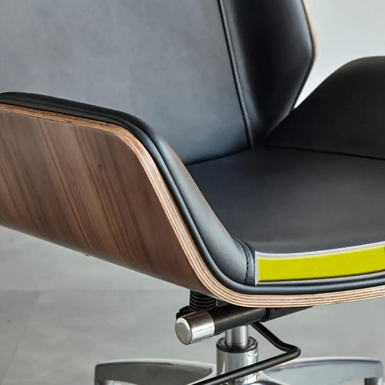 High-Back Black Leather Adjustable Swivel Office Chair Image - 14