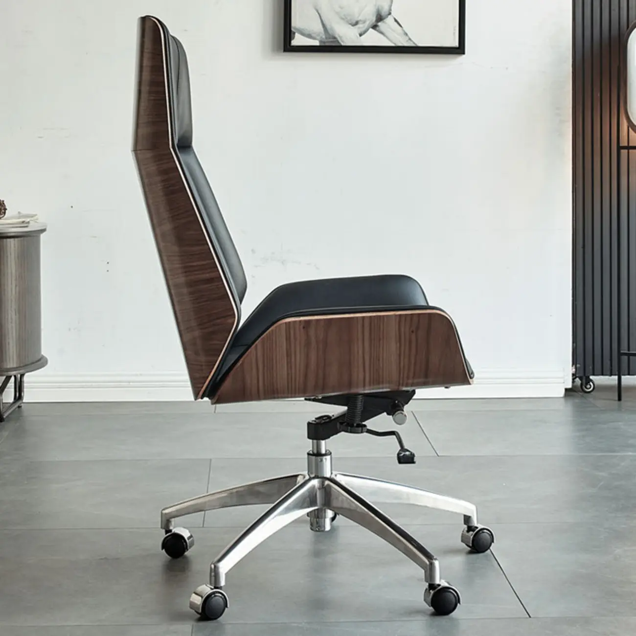 High-Back Black Leather Adjustable Swivel Office Chair Image - 9 | homeyfad