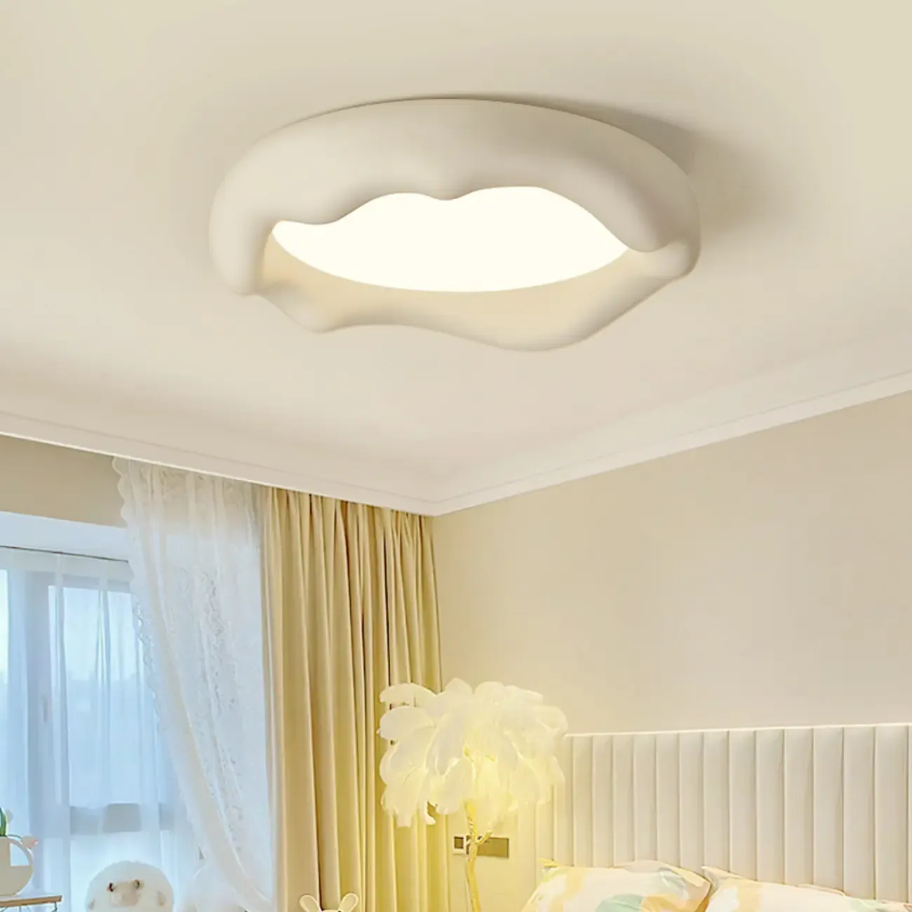 Acrylic Artistic Melting Cream Design Flush Ceiling Light Image - 1