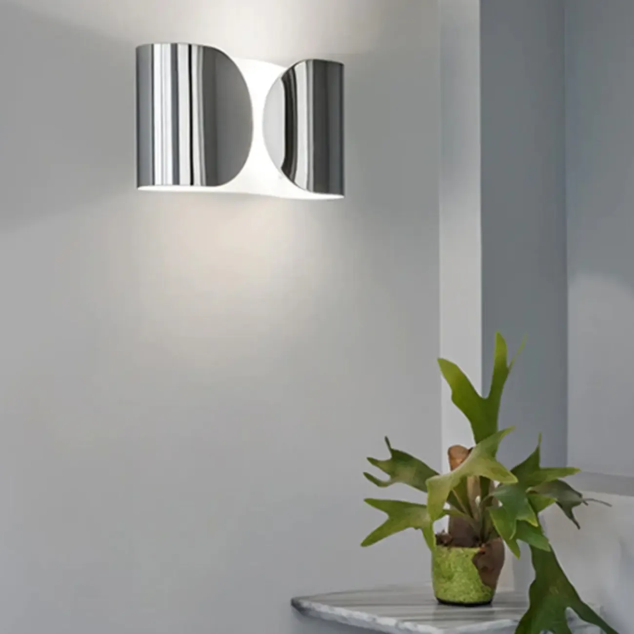 Contemporary Metal 2-Light Curved Wall Sconce Image - 1