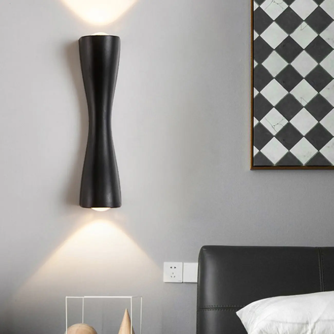 Modern 2-Light Black and Gold Curved Wall Sconce Image - 1 | homeyfad