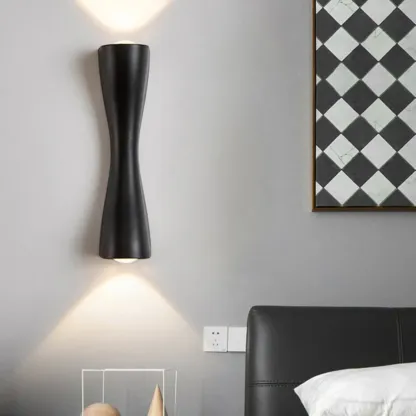 Modern 2-Light Black and Gold Curved Wall Sconce Image - 1