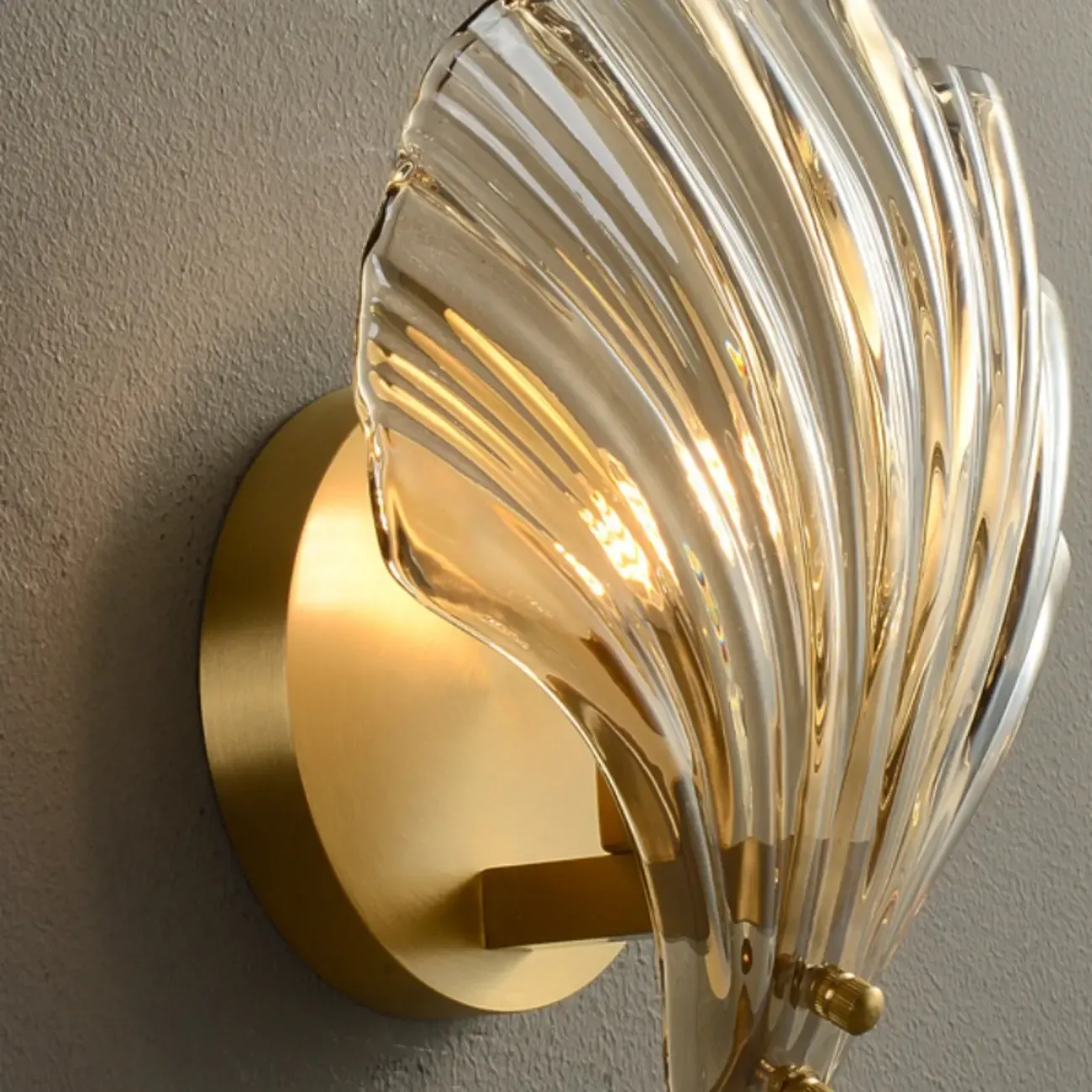 Modern Gold Shell Glass Vanity Wall Light for Bathroom