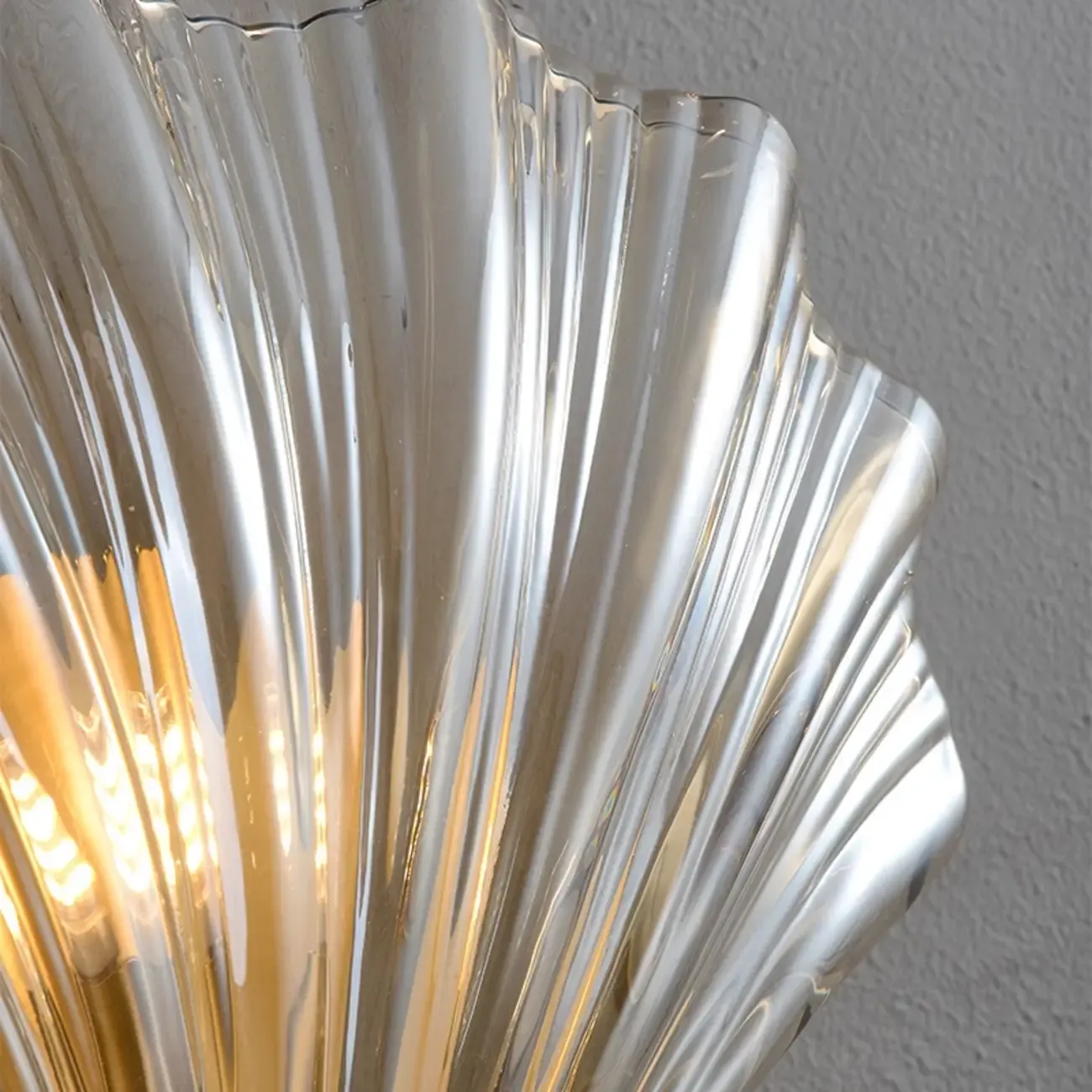 Modern Gold Shell Glass Vanity Wall Light for Bathroom