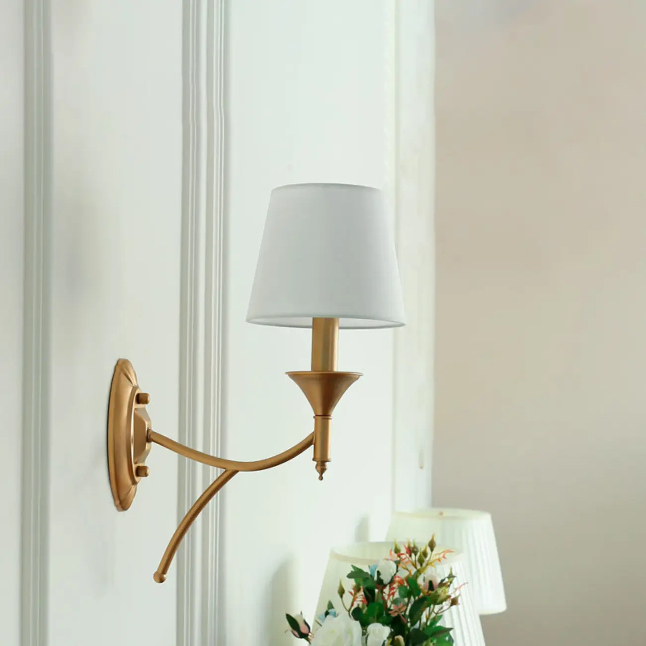 Vintage Brass Fabric Shade Wall Sconce Image - 2 | homeyfad