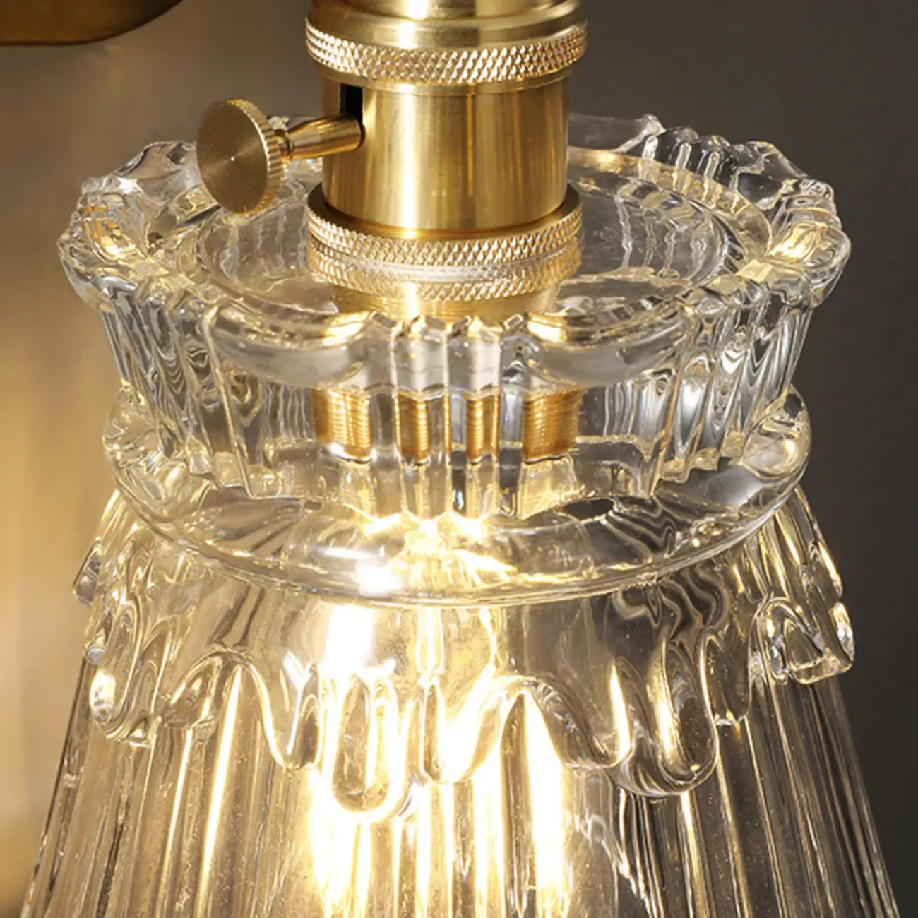 Art Deco Gold Transparent Glass Wall Sconce Image - 17