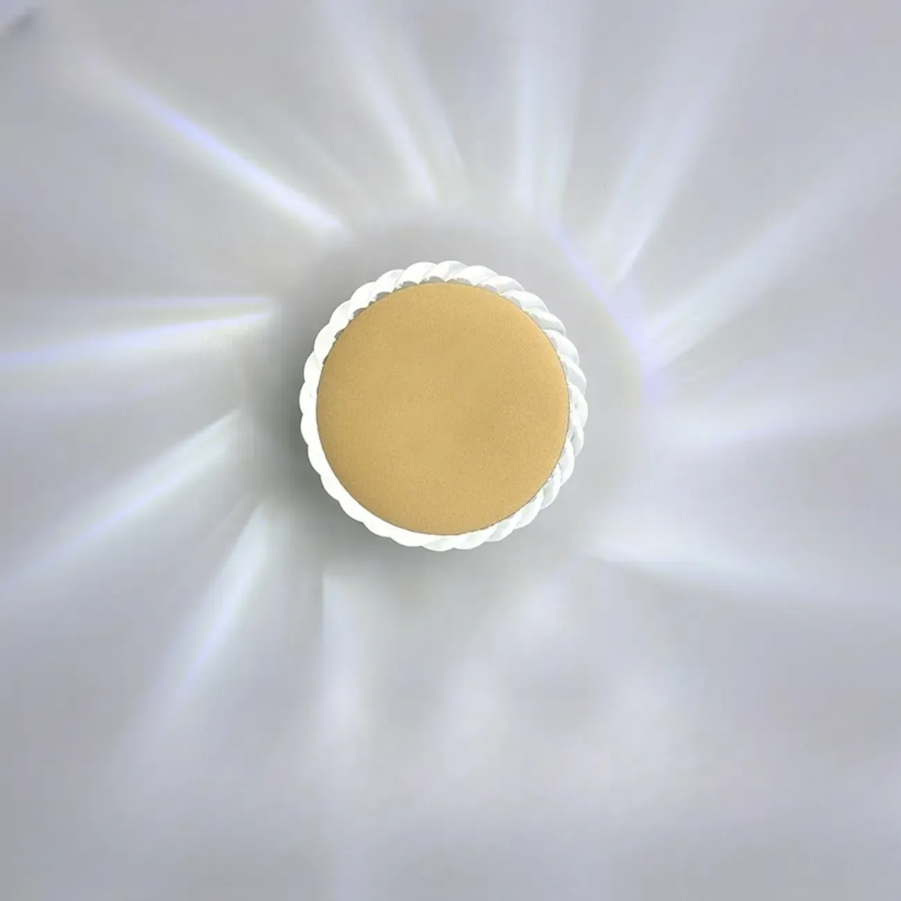 Minimalist Metal Round Sun-Shape Wall Sconce Image - 2