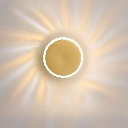 Minimalist Metal Round Sun-Shape Wall Sconce Image - 4