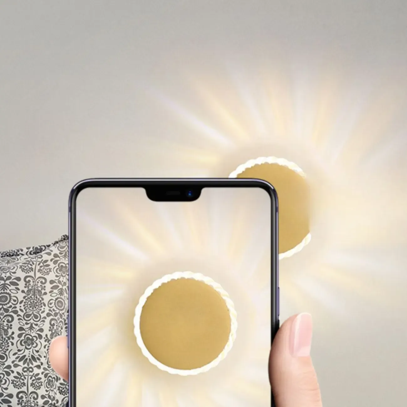 Minimalist Metal Round Sun-Shape Wall Sconce Image - 12