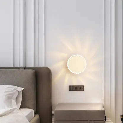 Minimalist Metal Round Sun-Shape Wall Sconce Image - 17