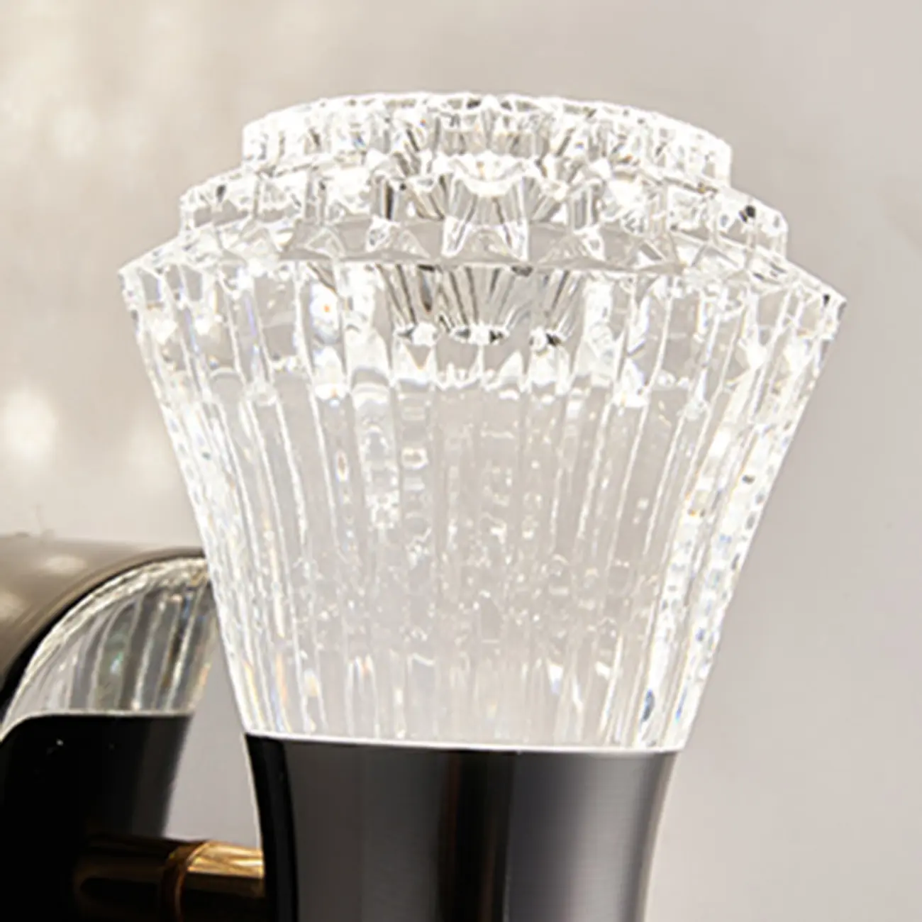 Art Decor Alloy and Crystal Wall Sconce Image - 18 | homeyfad