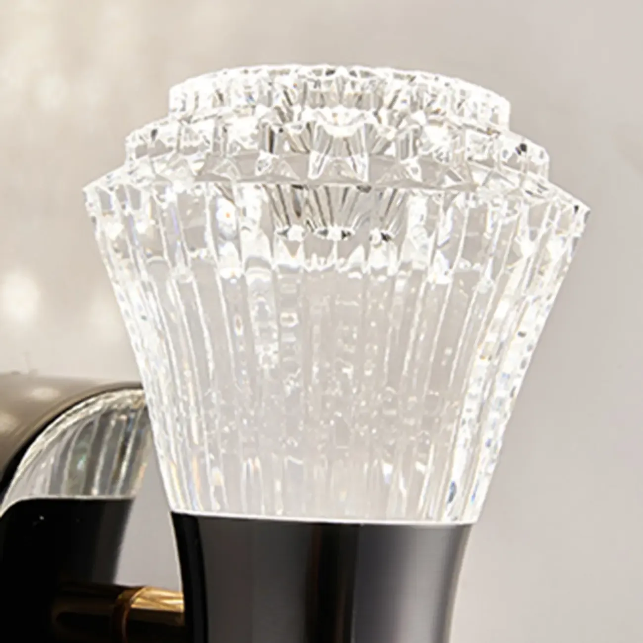 Art Decor Alloy and Crystal Wall Sconce Image - 18