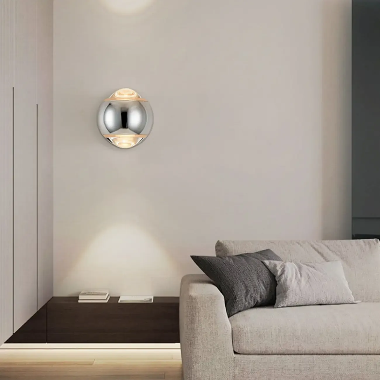 Art Decor Alloy and Crystal Wall Sconce Image - 6