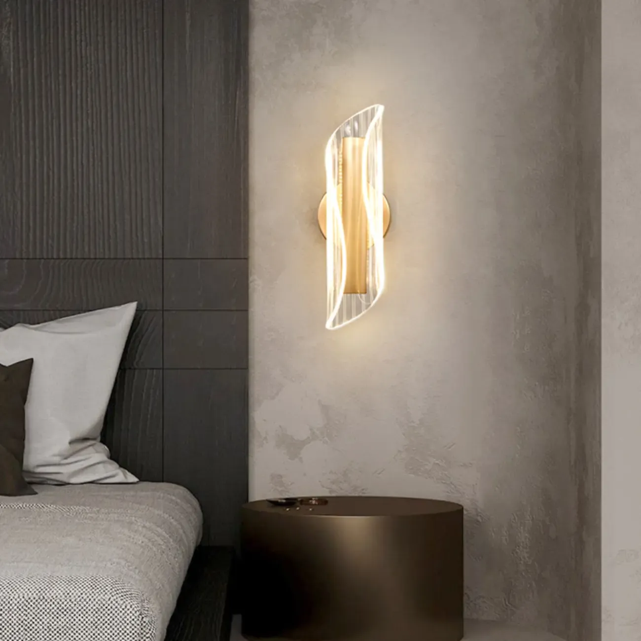 Art Deco Gold Metal and Acrylic LED Wall Sconce Image - 1