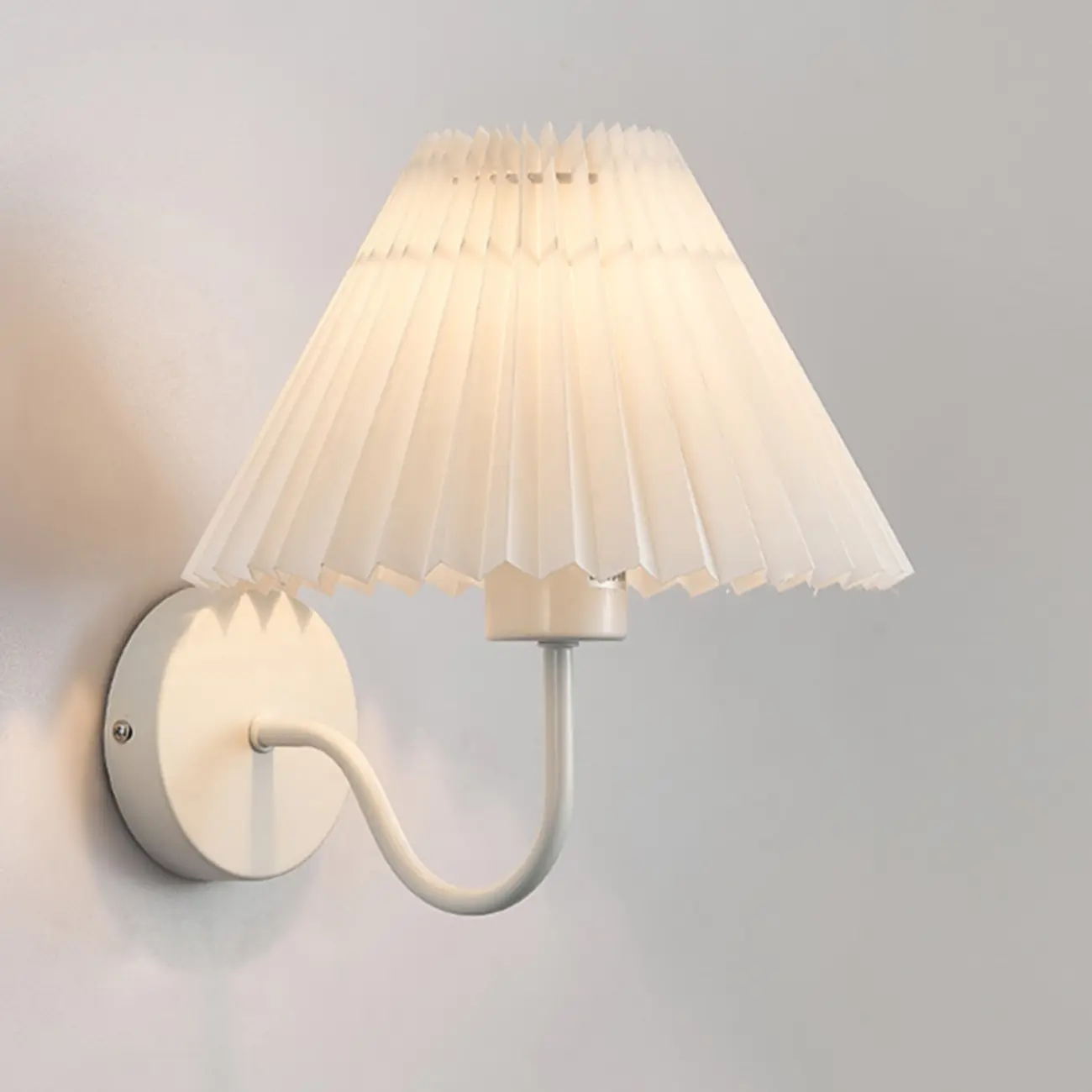Indoor Elegant Cone Fabric Pleated Shade Wall Light Image - 6 | homeyfad