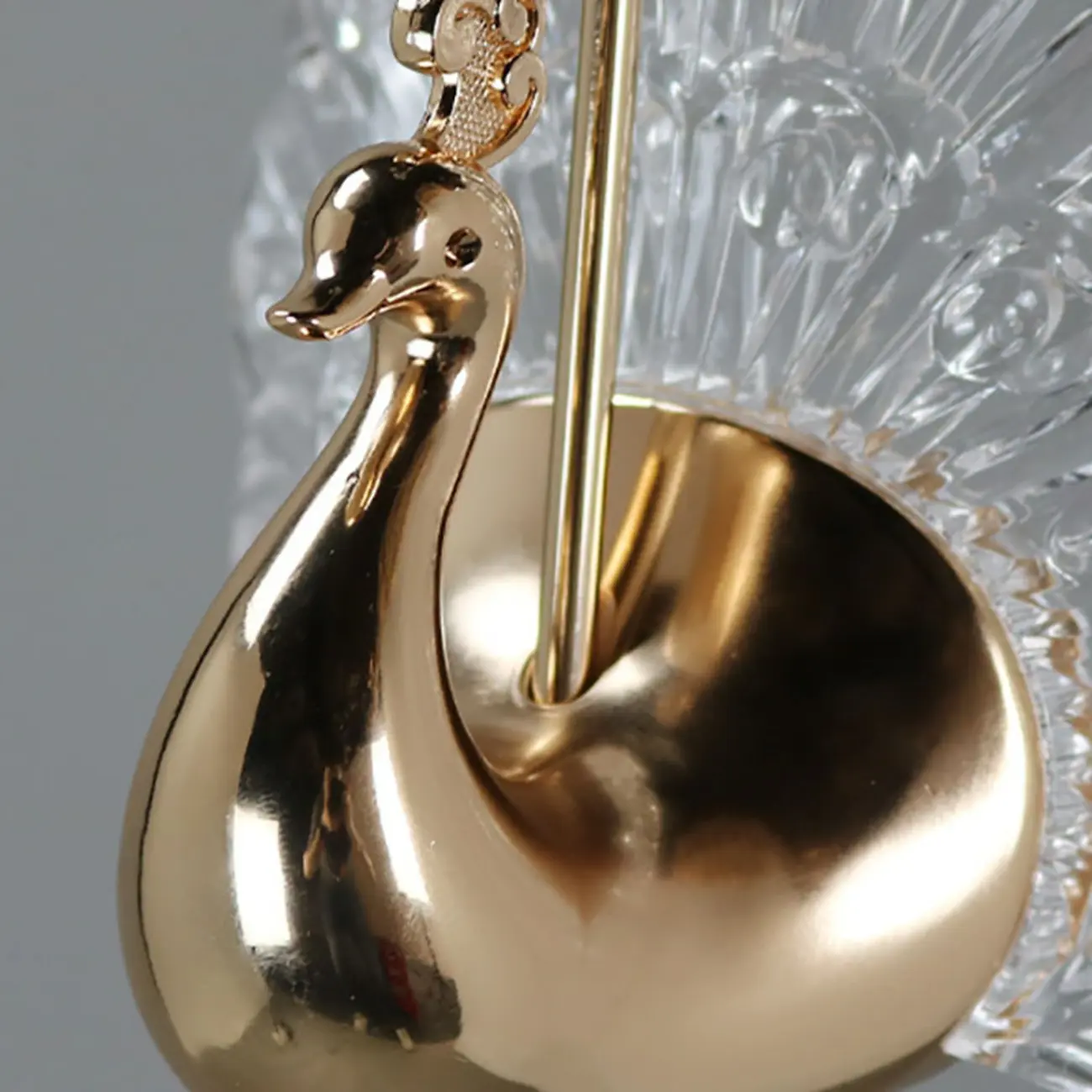 Modern Dimming LED Gold Acrylic Floral Pendant Light Image - 9 | homeyfad