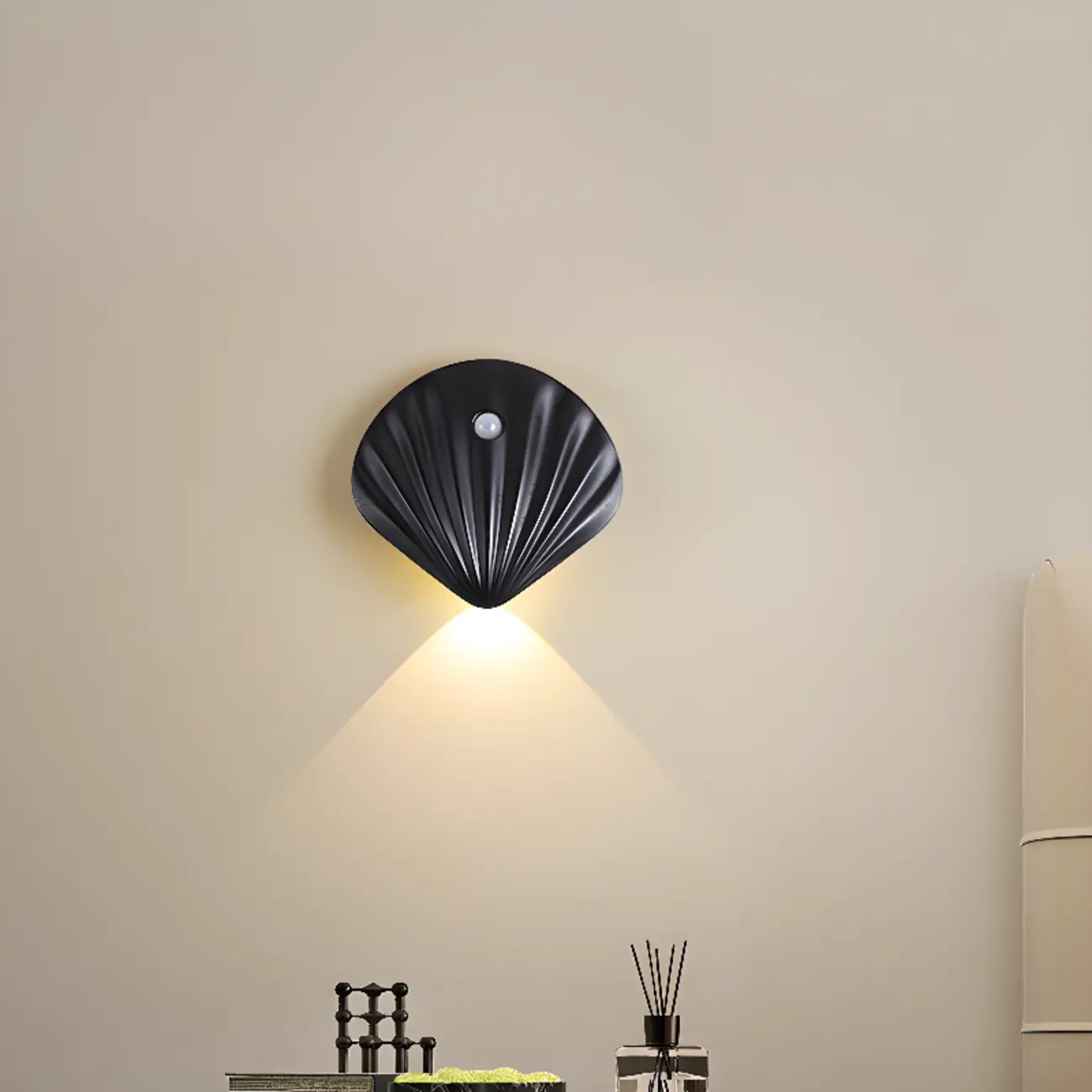 Minimalist Shell-Shape Rechargeable LED Wall Sconce Image - 21 | homeyfad