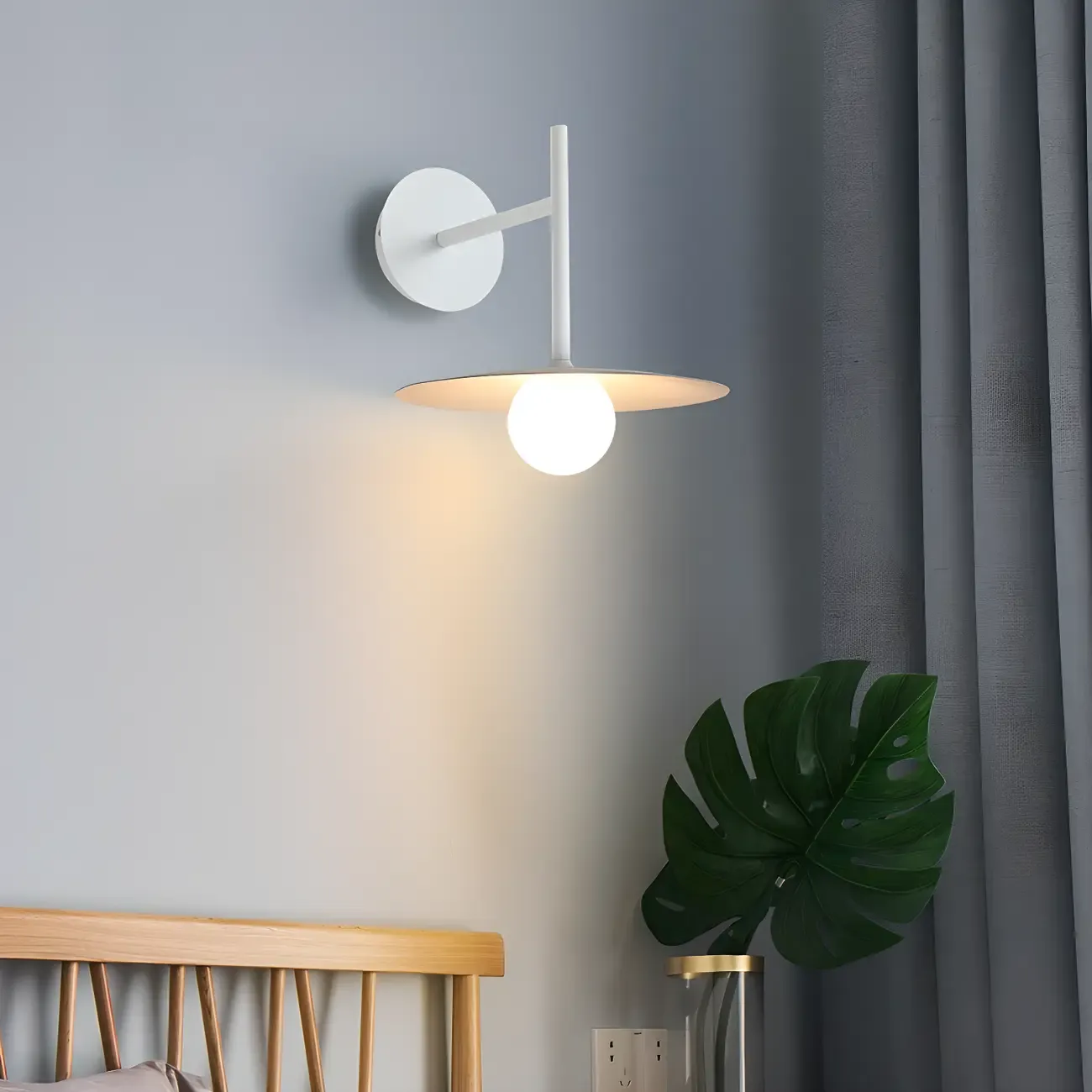 Minimalist Iron Wall Light with Metal Fixture for Living Room Image - 6