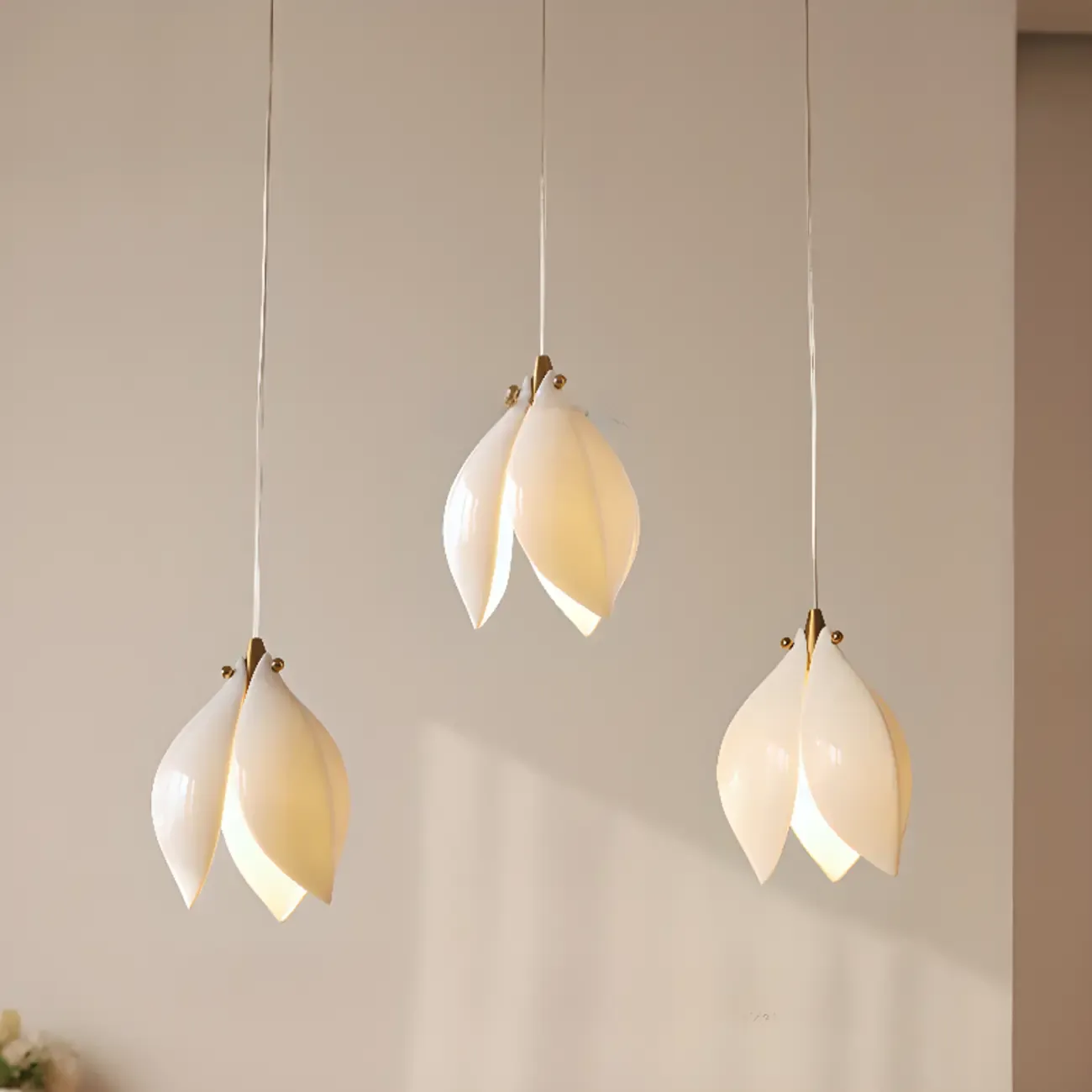 Modish Ceramic Flower Pendant Light for Kitchen Island Image - 4