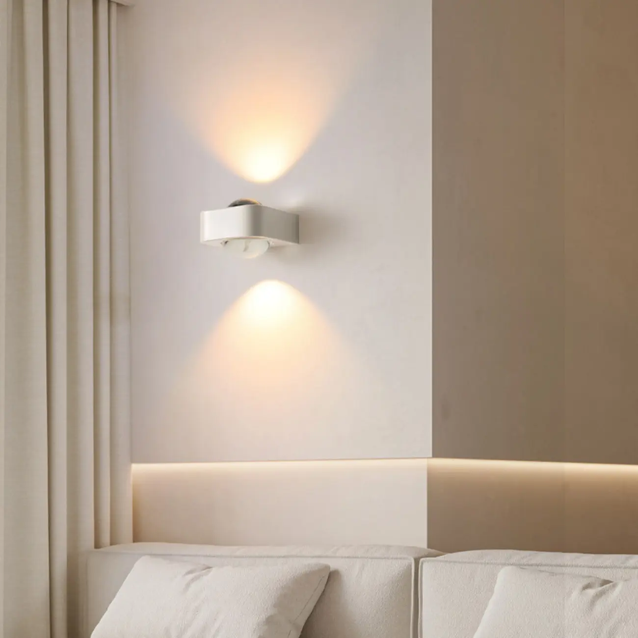 Modern LED Geometric Wall Sconce with Clear Glass Shade Image - 4 | homeyfad