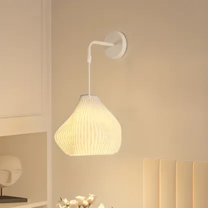 Minimalist Geometric Metal Wall Light for Indoor Decor Image - 2