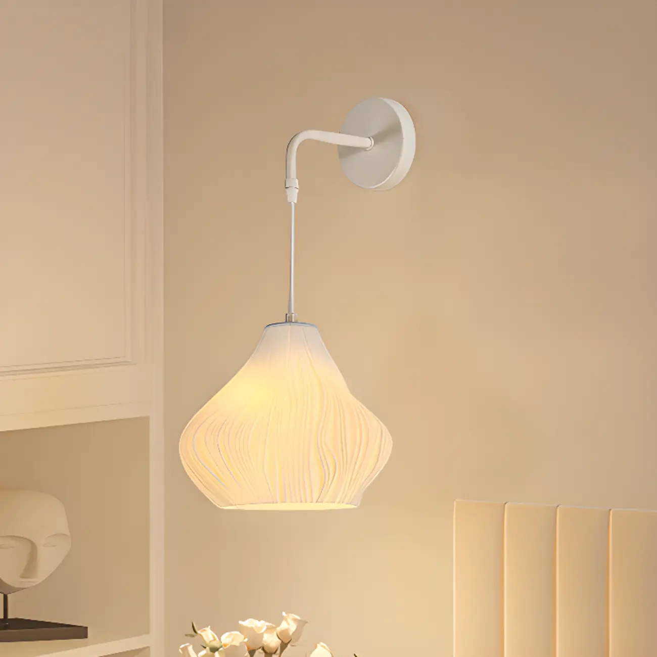 Minimalist Geometric Metal Wall Light for Indoor Decor Image - 3 | homeyfad