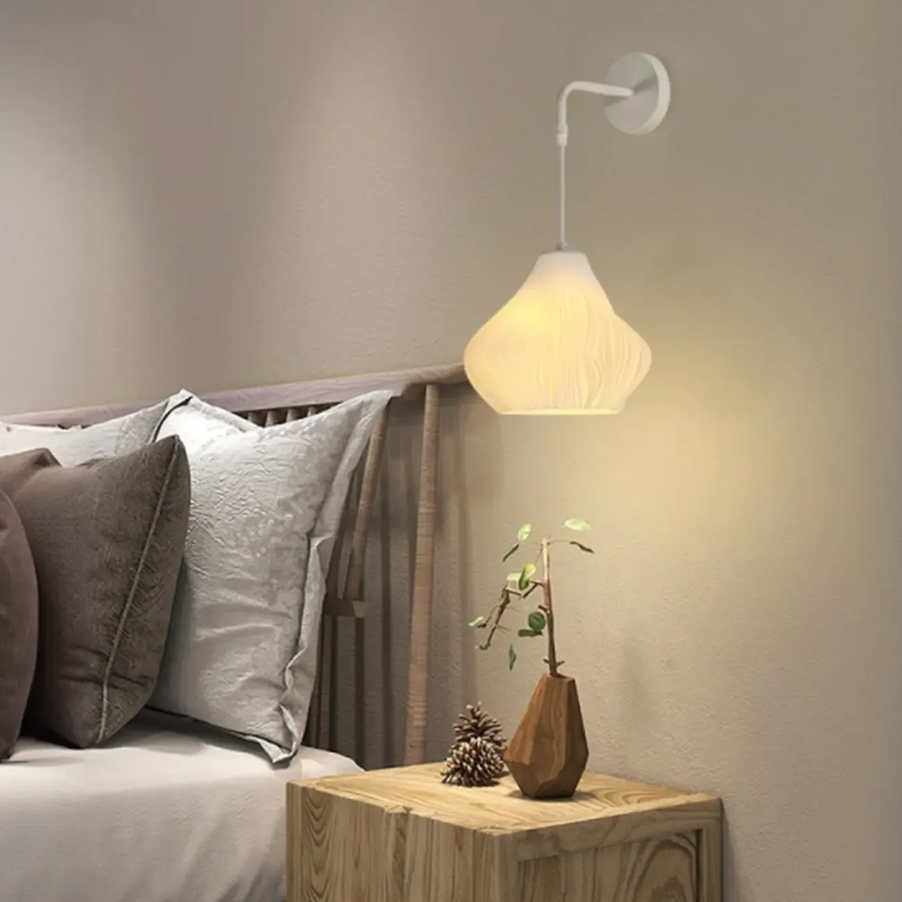 Minimalist Geometric Metal Wall Light for Indoor Decor Image - 6