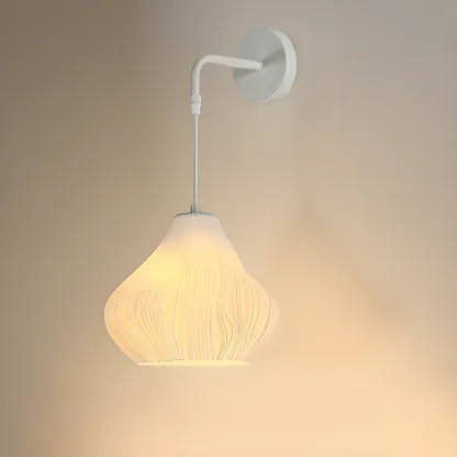 Minimalist Geometric Metal Wall Light for Indoor Decor Image - 10