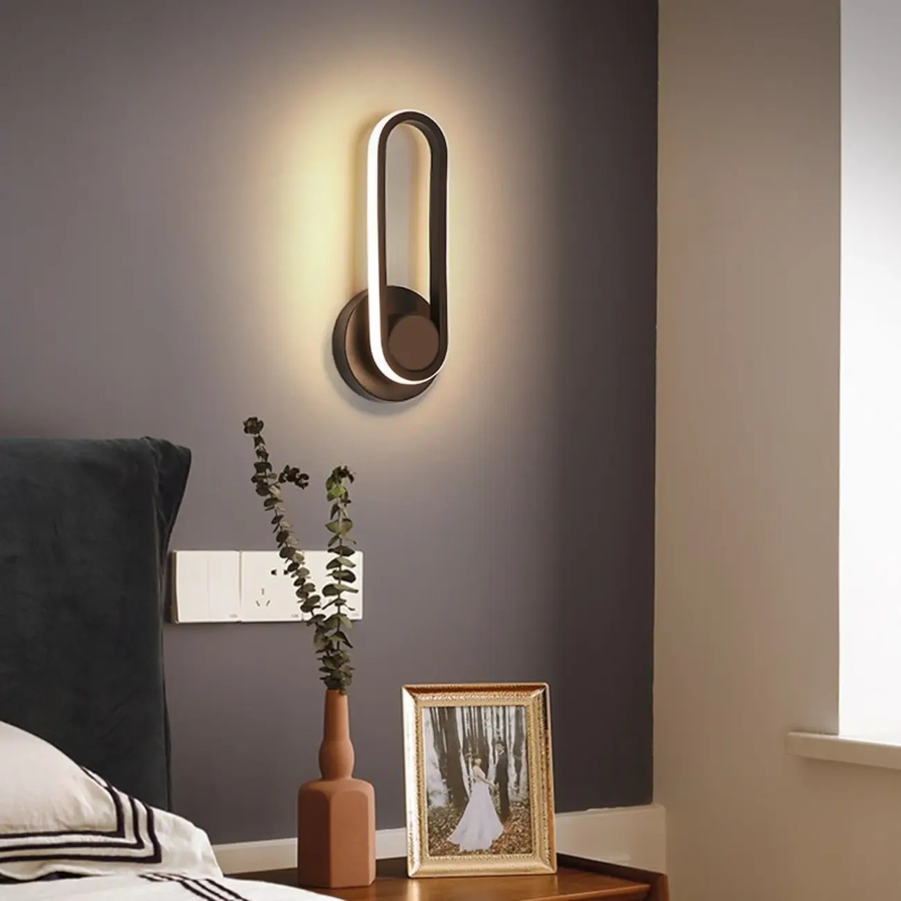 Minimalist LED Wall Sconce with Metal Finish for Bedroom | homeyfad