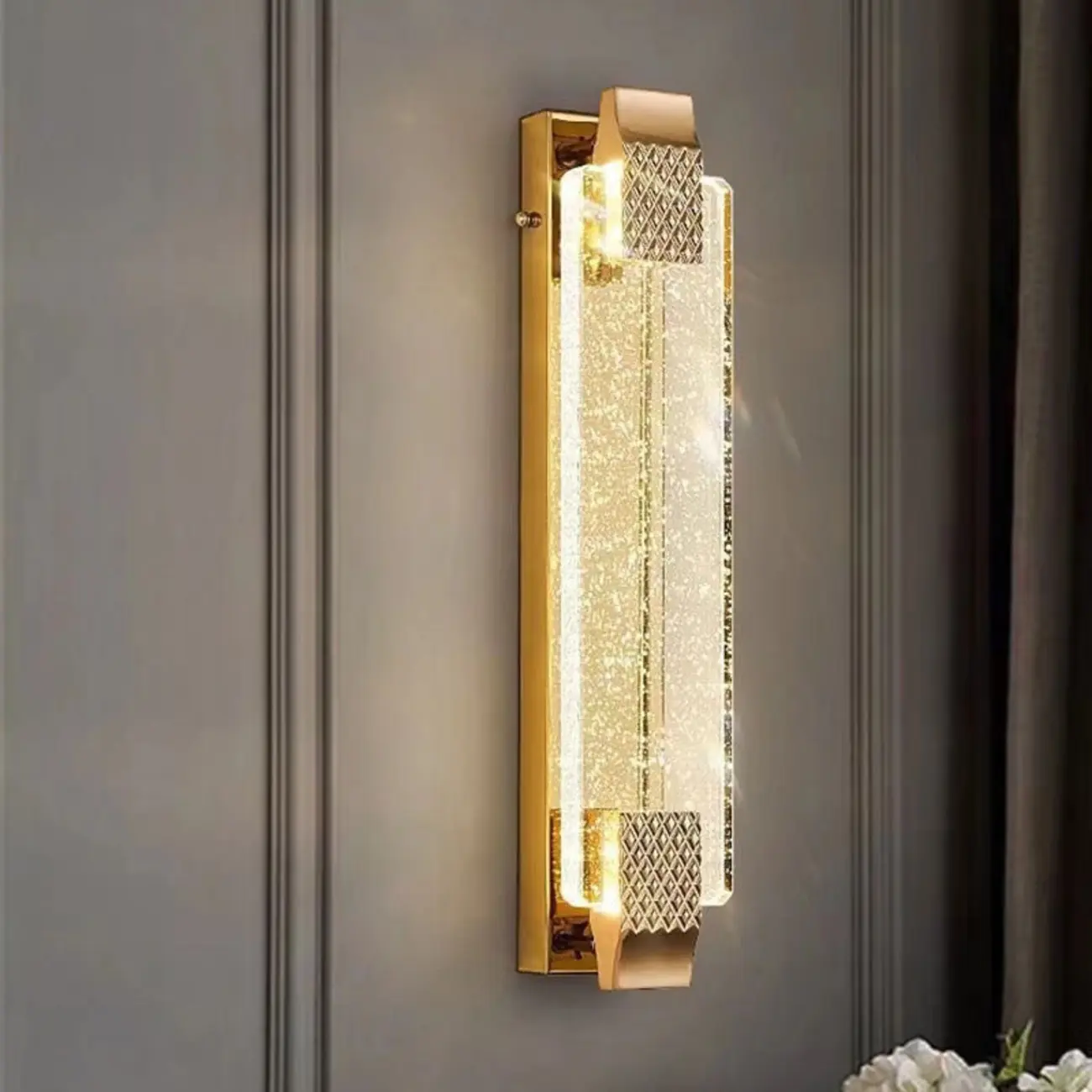 Modern Geometric Rock Crystal Wall Sconce Gold Image - 4 | homeyfad