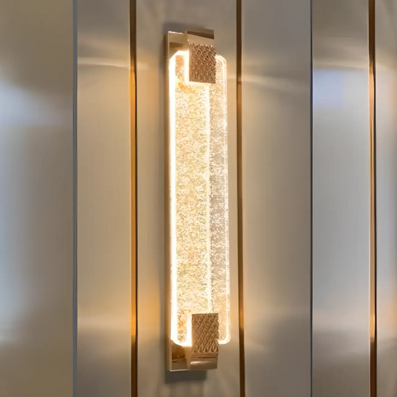 Modern Geometric Rock Crystal Wall Sconce Gold Image - 3
