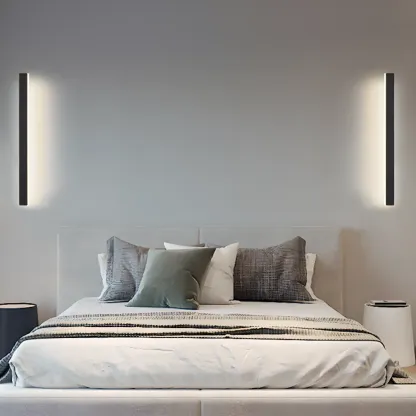 Minilistic Dimmable Black Linear LED Wall Sconce Image - 3