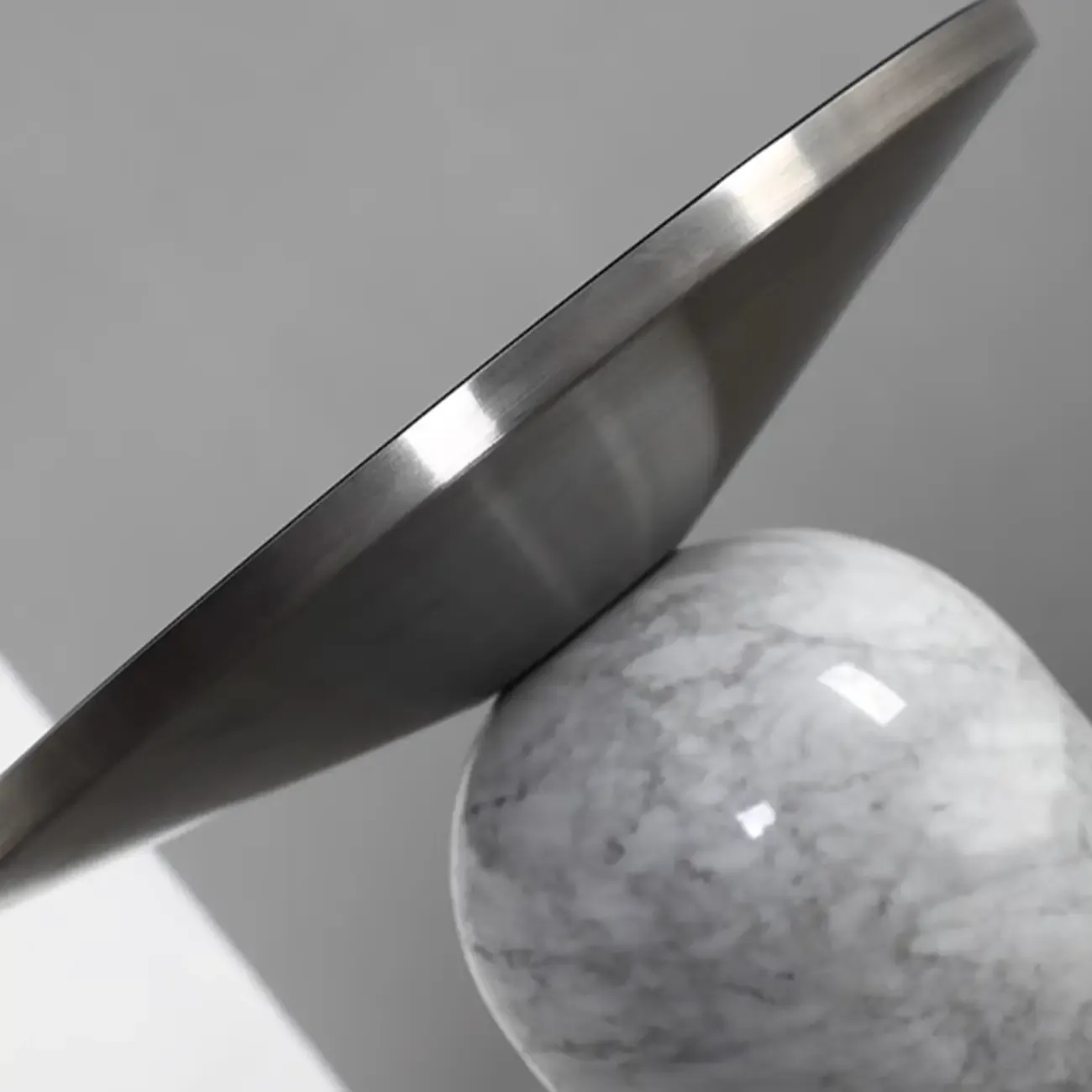 Round Marble Base End Table for Living Room Image - 14