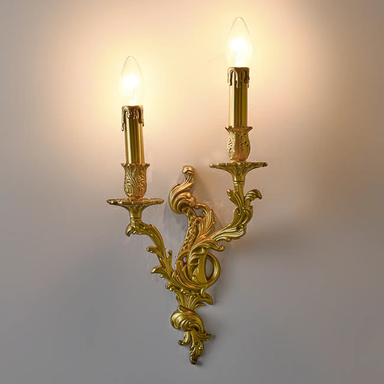 Vintage Gold Metal Wall Light for Living Room Décor Image - 2 | homeyfad