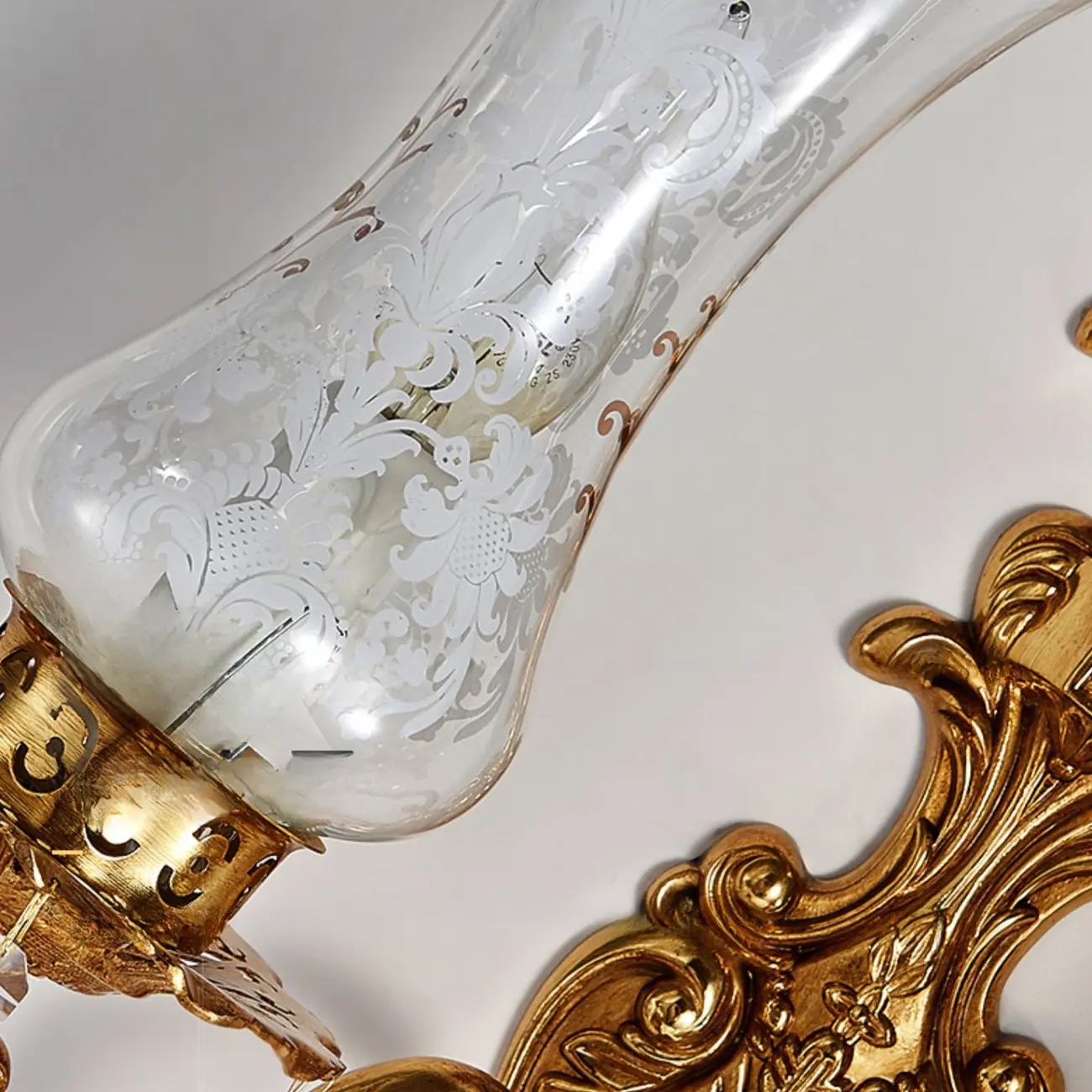 Luxury Crystal Glass Gold Wall Sconce | homeyfad