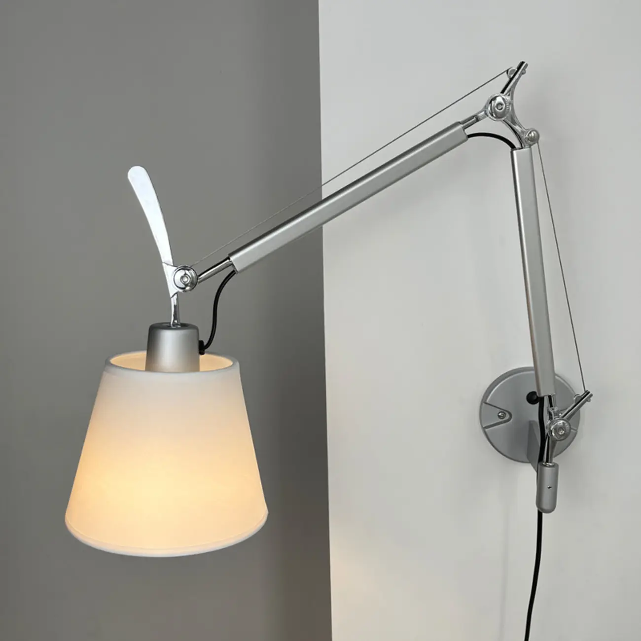 Modern Chrome Swing Arm Wall Light with Cloth Shade Image - 5 | homeyfad