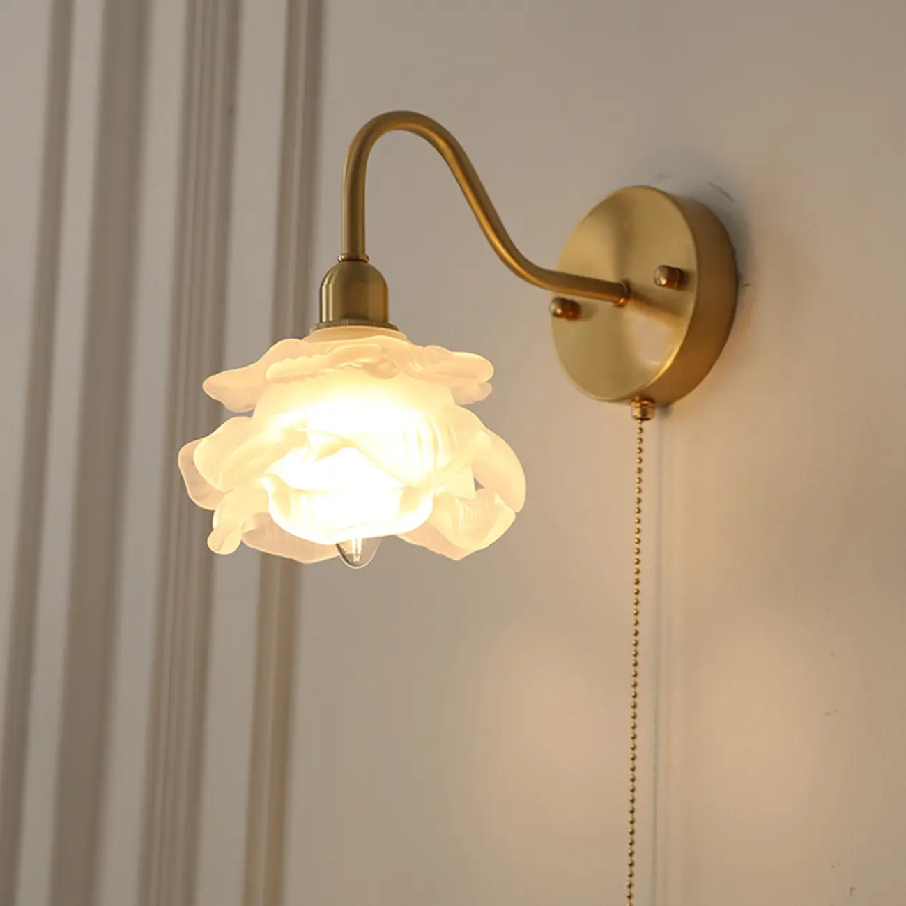 Mini Vintage Floral Wall Sconce with Brass Finish for Bedroom | homeyfad