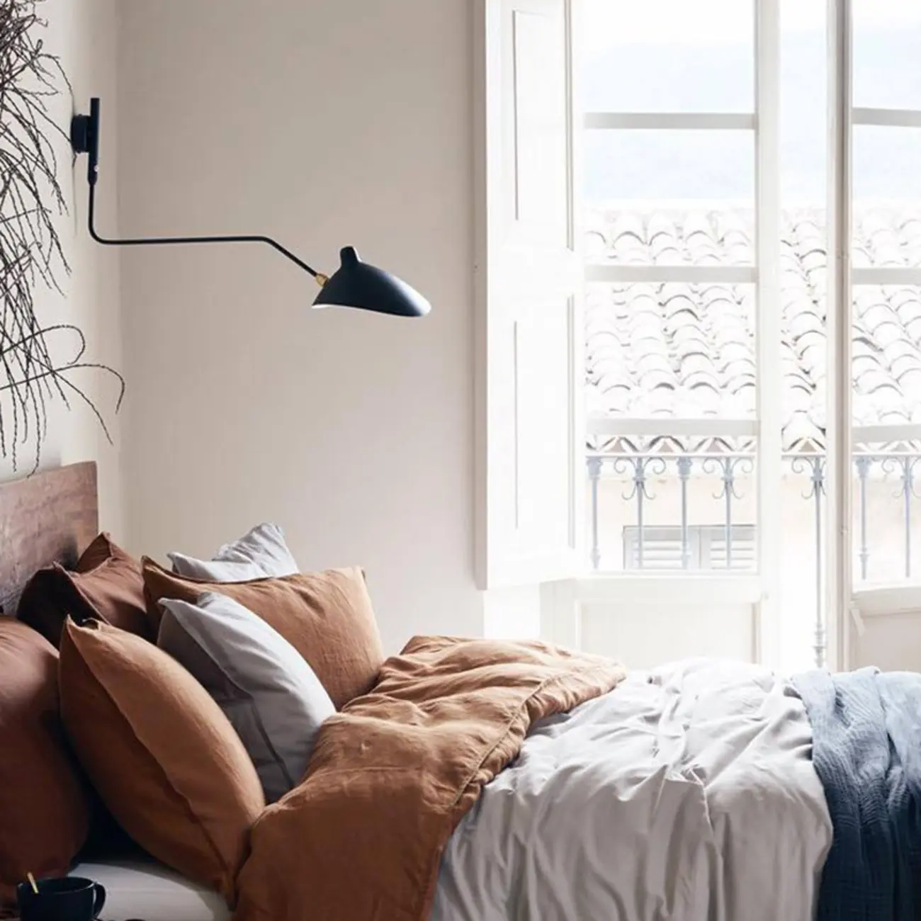 2-Light and 1-Light Metal Black Swing Arm Wall Light Image - 4 | homeyfad