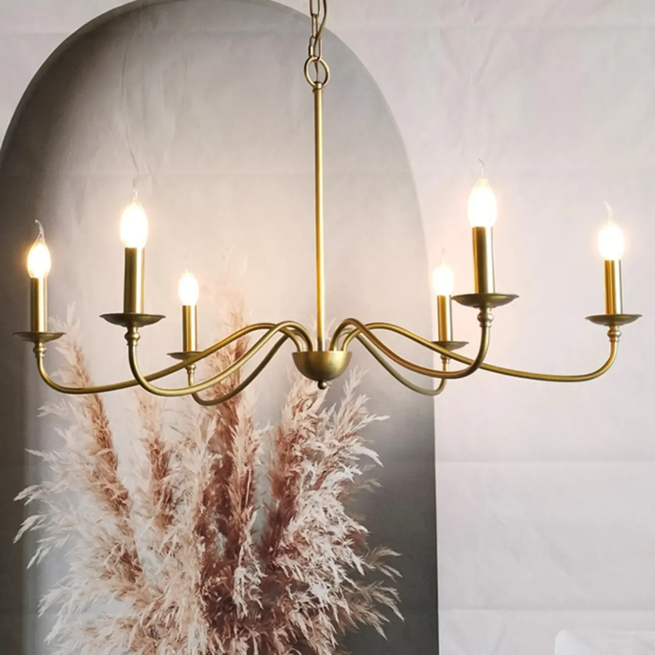 Gold Linear Metal Minimalist Modern Chandelier Light Image - 1