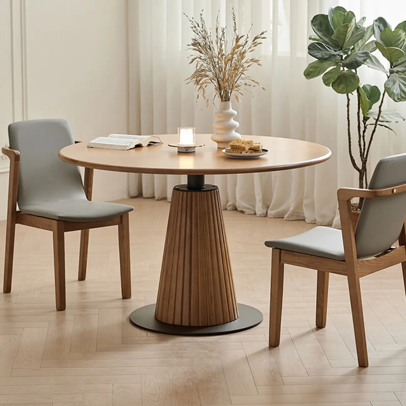 Simplistic Natural Ash Wood Round Dining Table Image - 1 | homeyfad