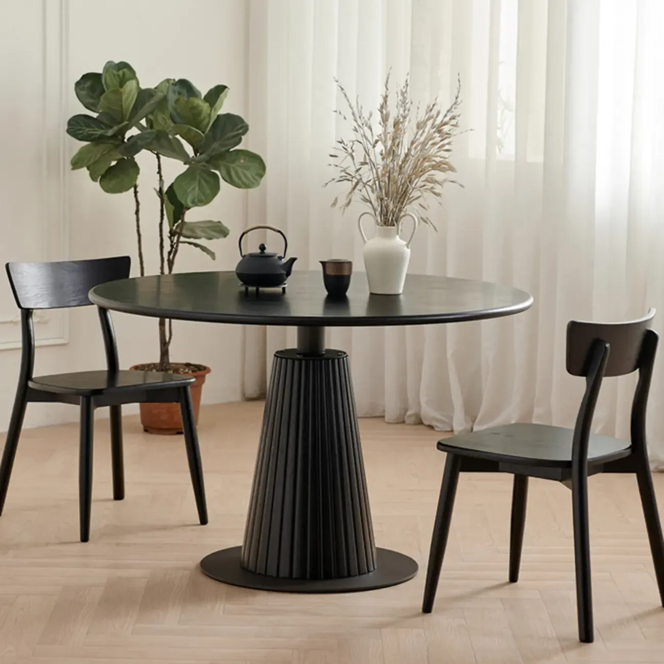 Simplistic Natural Ash Wood Round Dining Table Image - 10