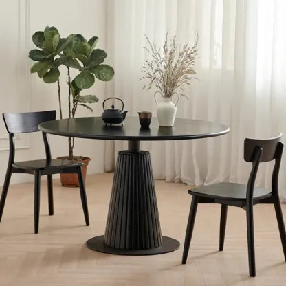 Simplistic Natural Ash Wood Round Dining Table Image - 10