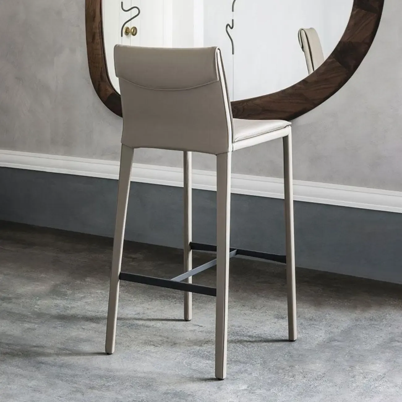 Modern 4-Leg Trestle Footrest Low Back Bar Stools Image - 3