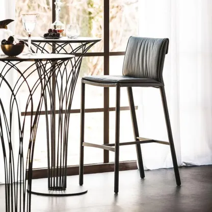 Modern 4-Leg Trestle Footrest Low Back Bar Stools Image - 4