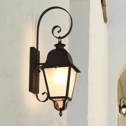 Vintage Black Outdoor Wall Light with Geometric Glass Image - 7