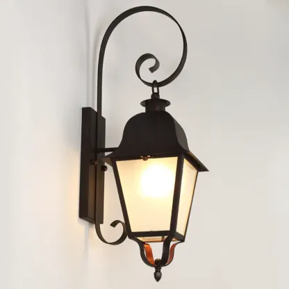 Vintage Black Outdoor Wall Light with Geometric Glass Image - 10