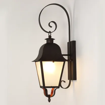 Vintage Black Outdoor Wall Light with Geometric Glass Image - 11